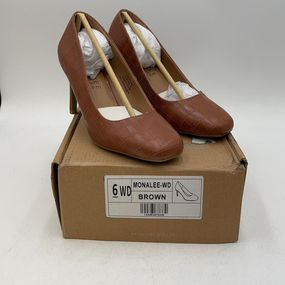 Monalee London MONALEE-WD Shoes Womens Brown Leather Square Toe Pumps Size 6W